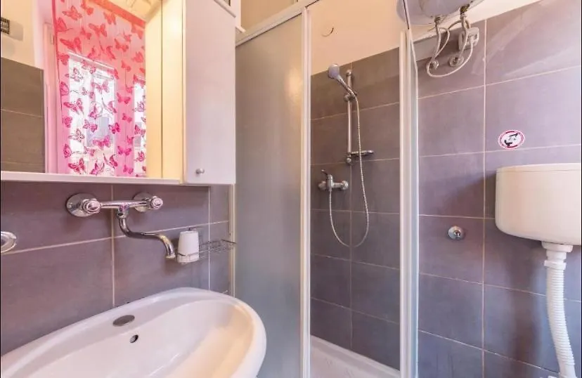Apartment Two Room Eva Pula